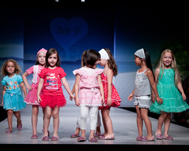 Kids Kissimmee: Modeling - Fun 4 Kissimmee Kids